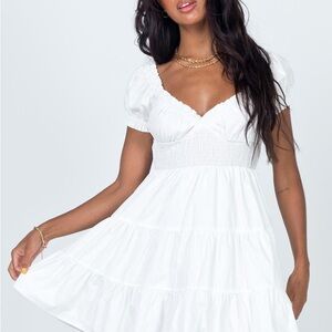 Elegant White Puff Sleeve Dress